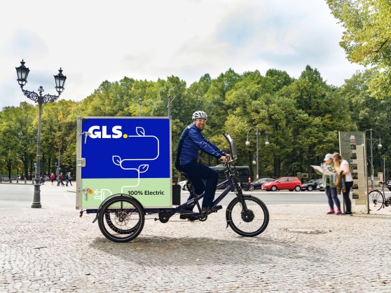 GLS Lastenfahrrad als Beispiel für klimaneutralen Versand