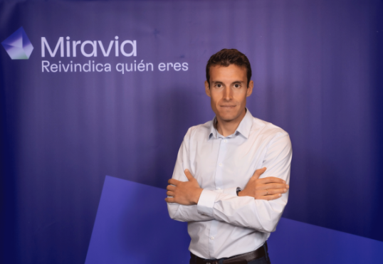 Miguel de la Hera-Vice President, Logistics, en Miravia