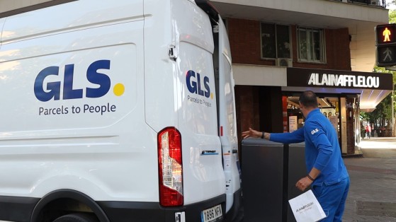 GLS collaborates with the Alain Afflelou Foundation in the solidarity collection of used glasses to give them a second life.