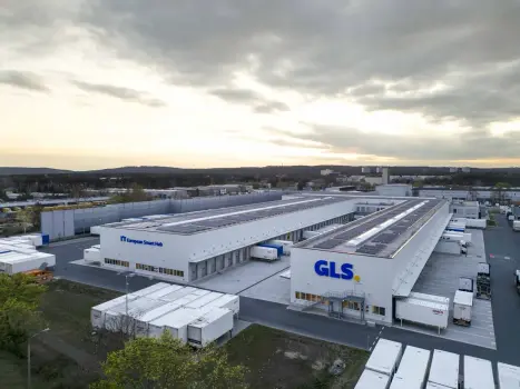 Ilmakuva GLS terminaalista Ilmakuva GLS terminaalista