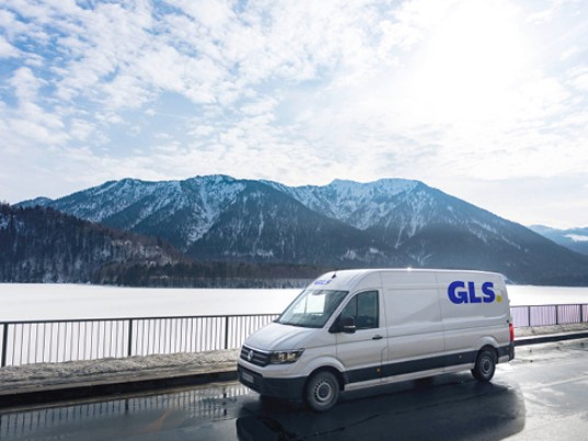 GlobalExpressParcel Camion GLS France double remorque suivi fourgon GLS