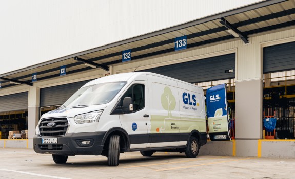 GLS electric vehicle